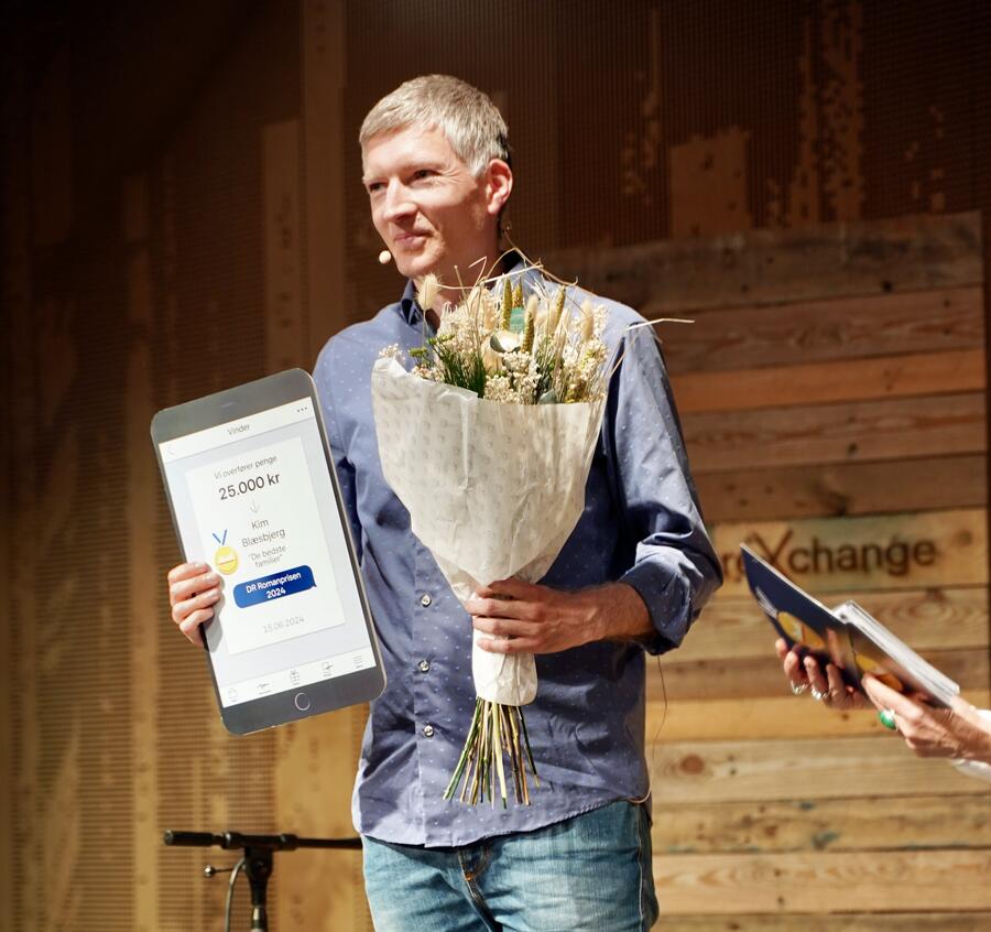 Kim Blæsbjerg vinder DR romanpris 2024